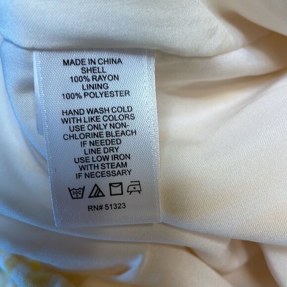 CeCe Yellow Striped Skirt Size 8 - Picture 8 of 8